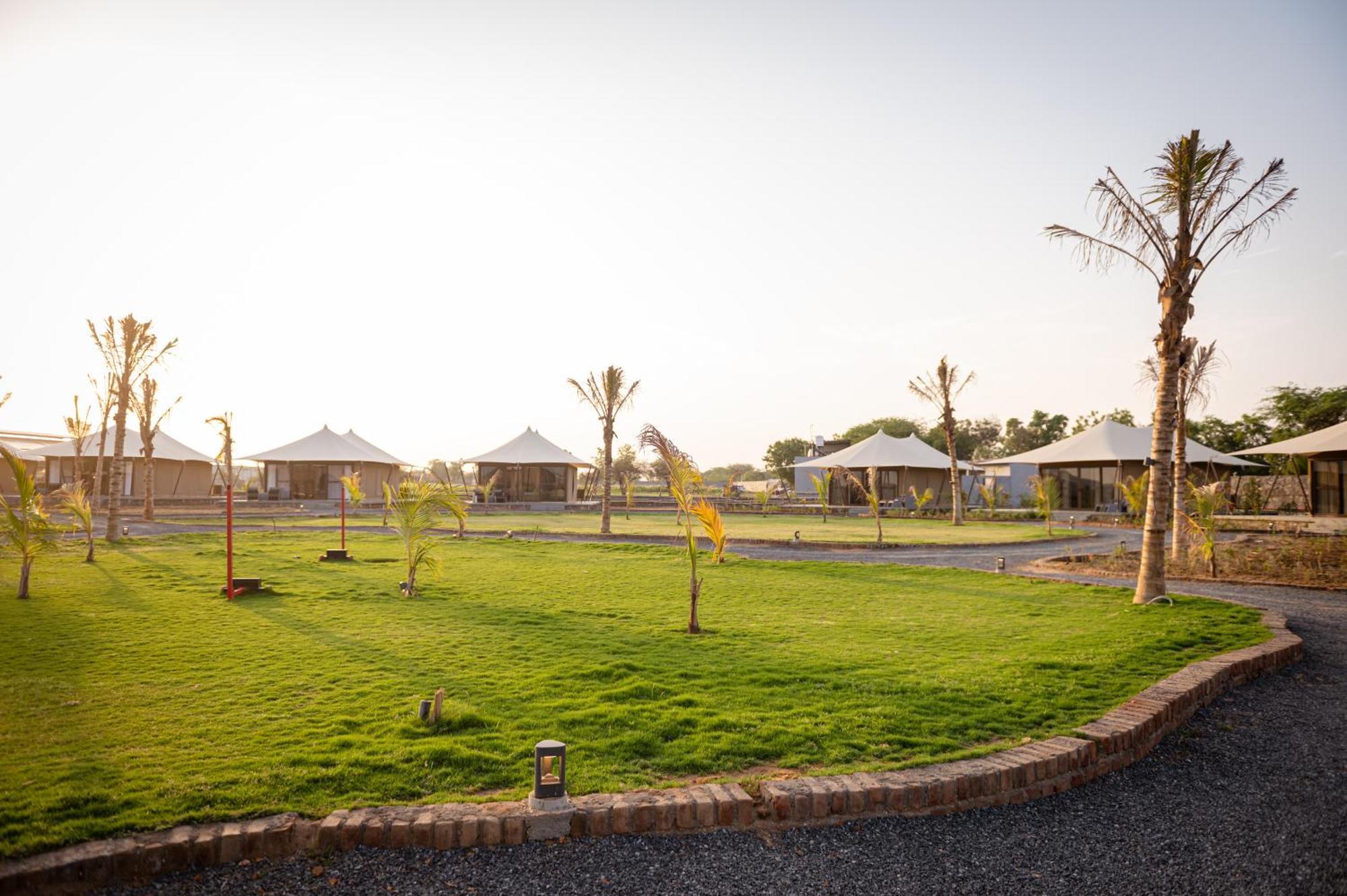 Sangam Farms Hotel Bhīlwāra Exterior foto
