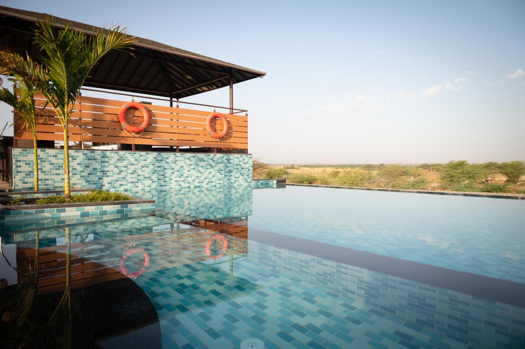 Sangam Farms Hotel Bhīlwāra Exterior foto